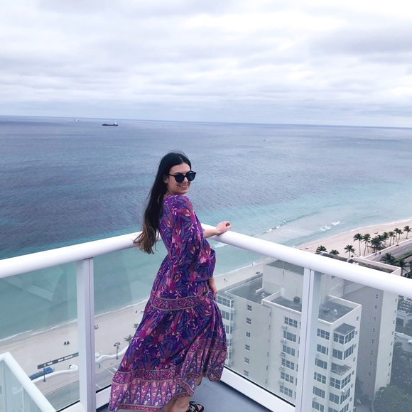 Meet your Posher εїз Tana Lindsay - Picture 13 of 16